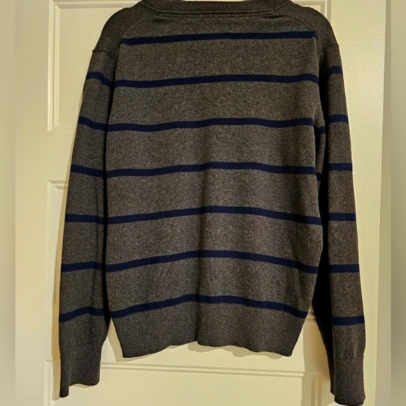 Tommy Hilfiger Men's Sweater sz large - Picture 4 of 4